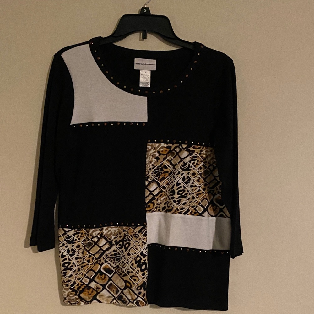 Alfred Dunner Blocked Black, Cream, and Leopard 3/4 Sleeve Top